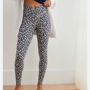 Aerie Leopard Print Leggings - Black and Gray